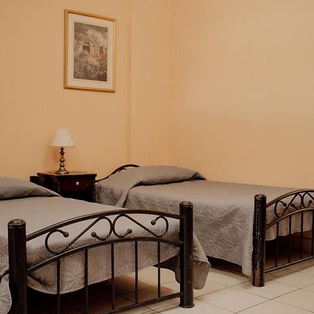 Suites Cervantes ชิฮวาฮวา ภายนอก รูปภาพ