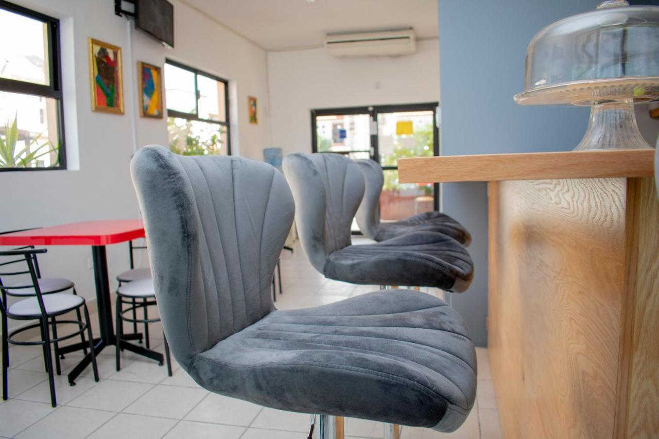 Suites Cervantes ชิฮวาฮวา ภายนอก รูปภาพ