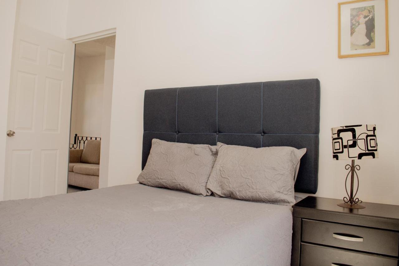 Suites Cervantes ชิฮวาฮวา ภายนอก รูปภาพ