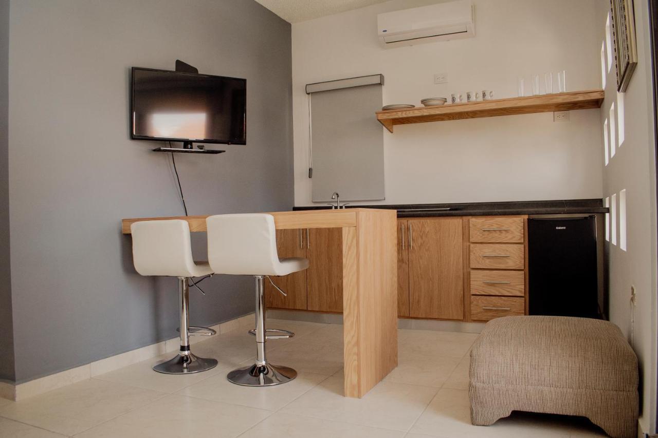 Suites Cervantes ชิฮวาฮวา ภายนอก รูปภาพ